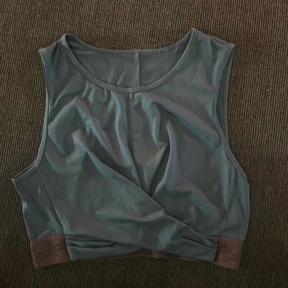 Fabletics Tops - Fabletics Blue Crop Workout Tank